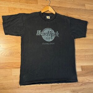 ✅ HARD ROCK CAFE Guangzhou China Distressed Short Sleeve Crewneck Tee T Shirt